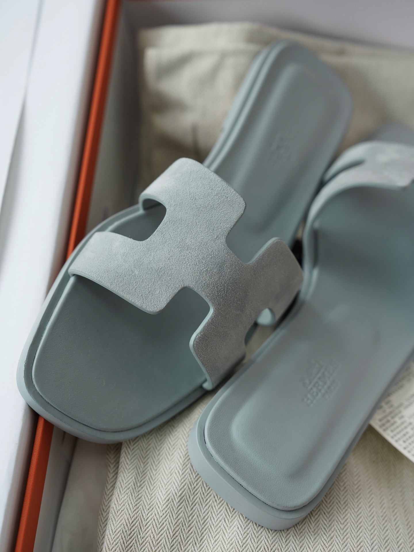 ORAN SANDAL