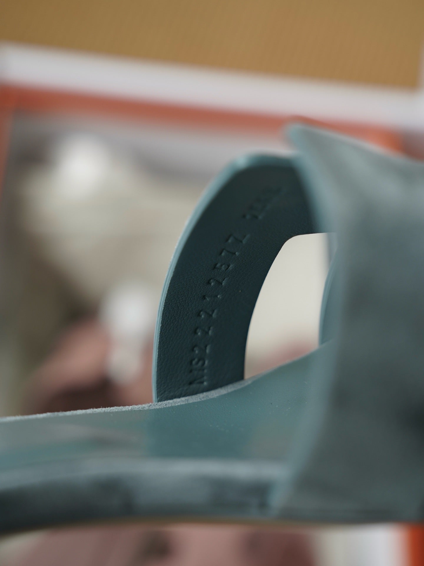 OASIS SANDAL
