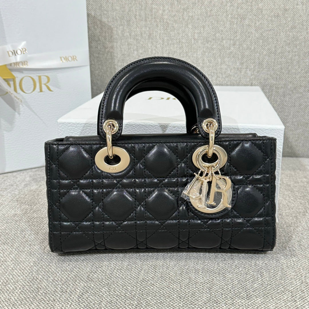D joy 22 cm