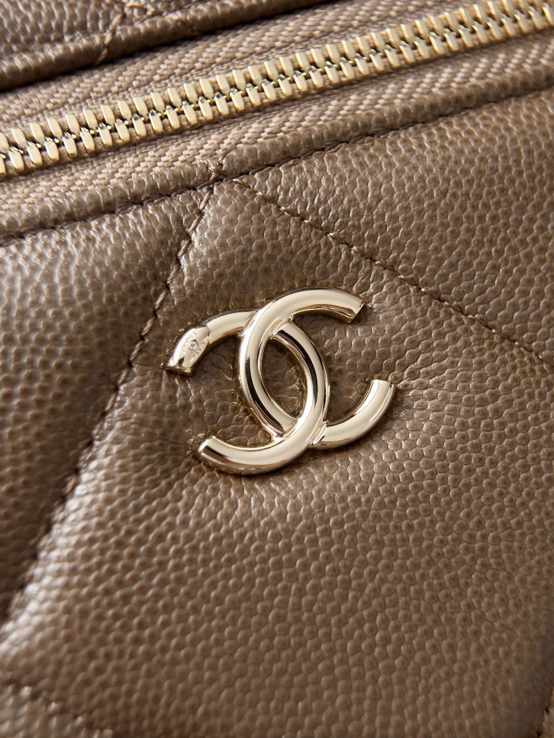 Classic Vanity
