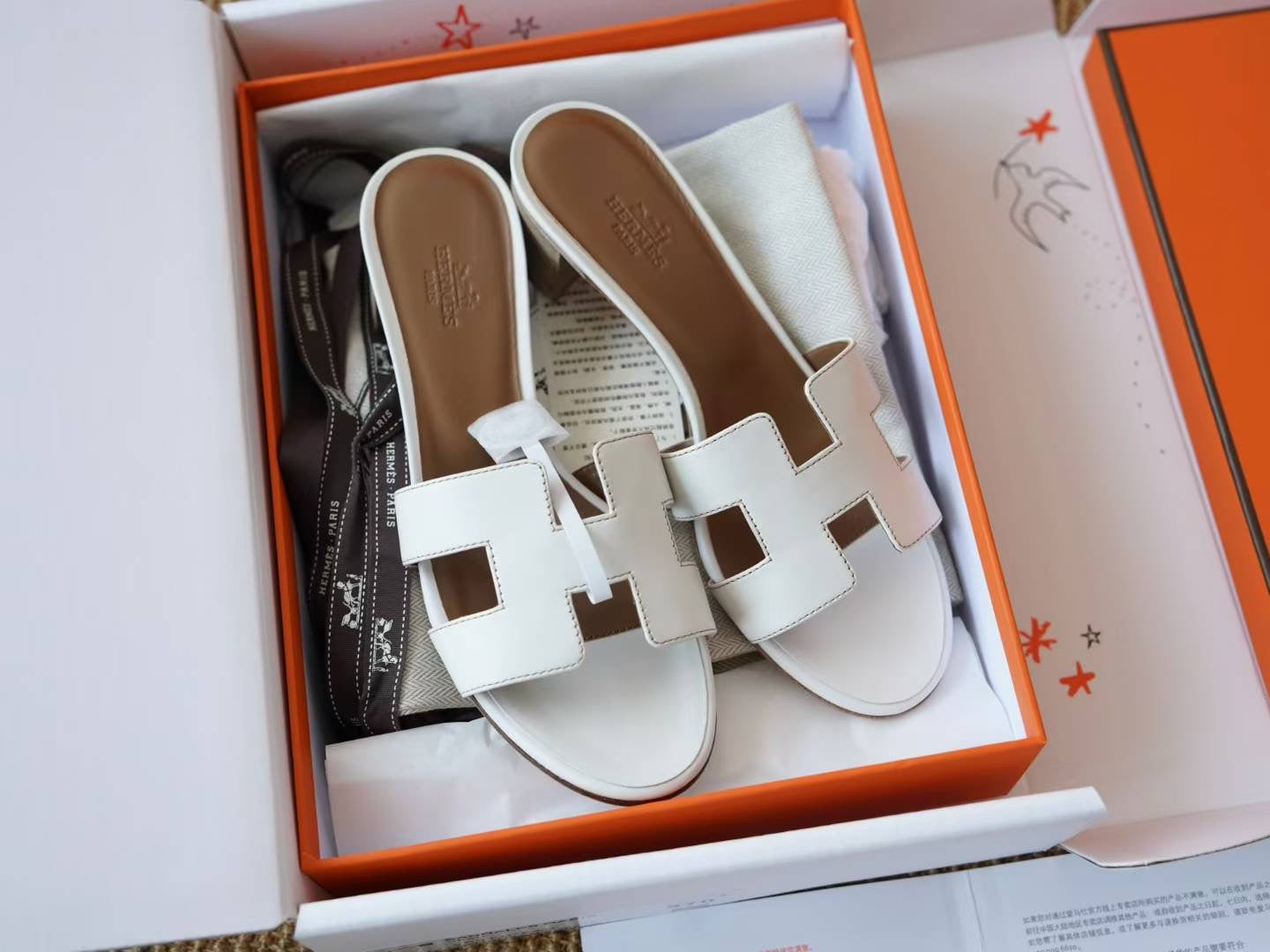 OASIS SANDAL