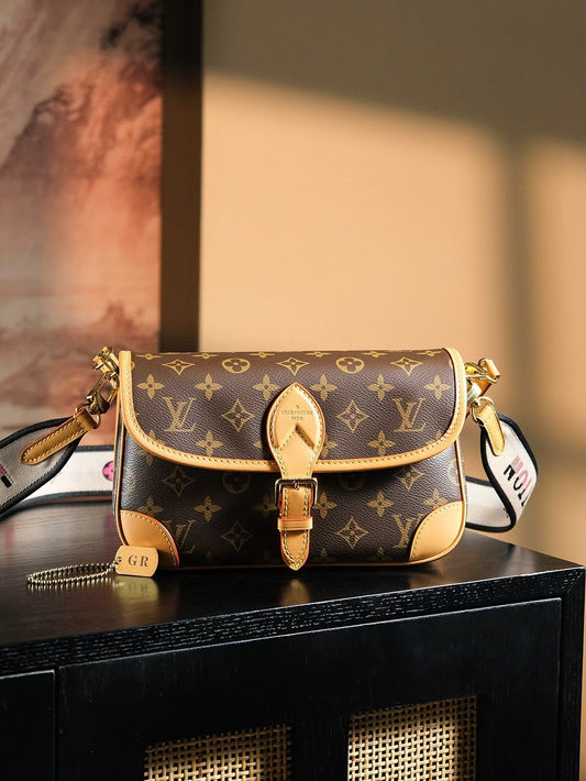 DIANE MONOGRAM