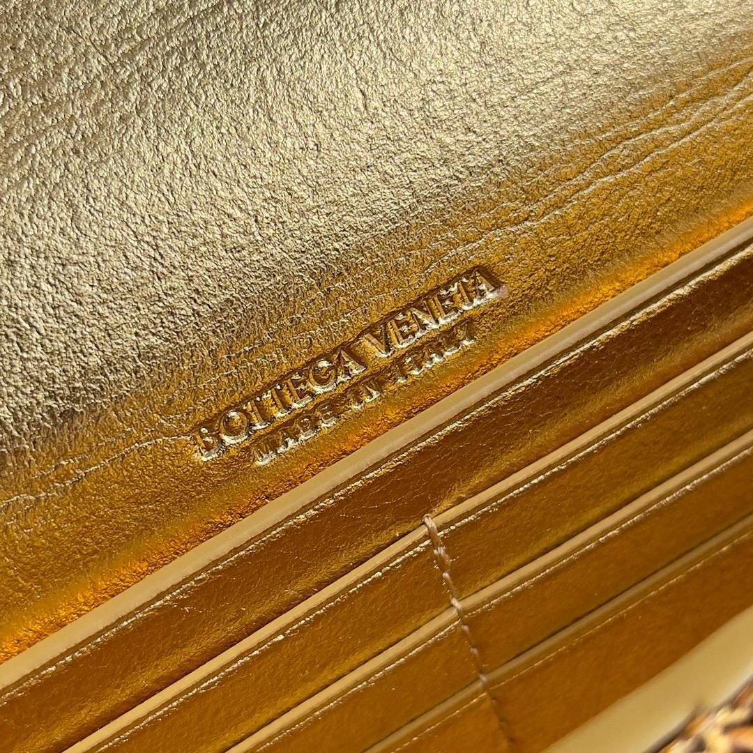 ANDIAMO CLUTCH