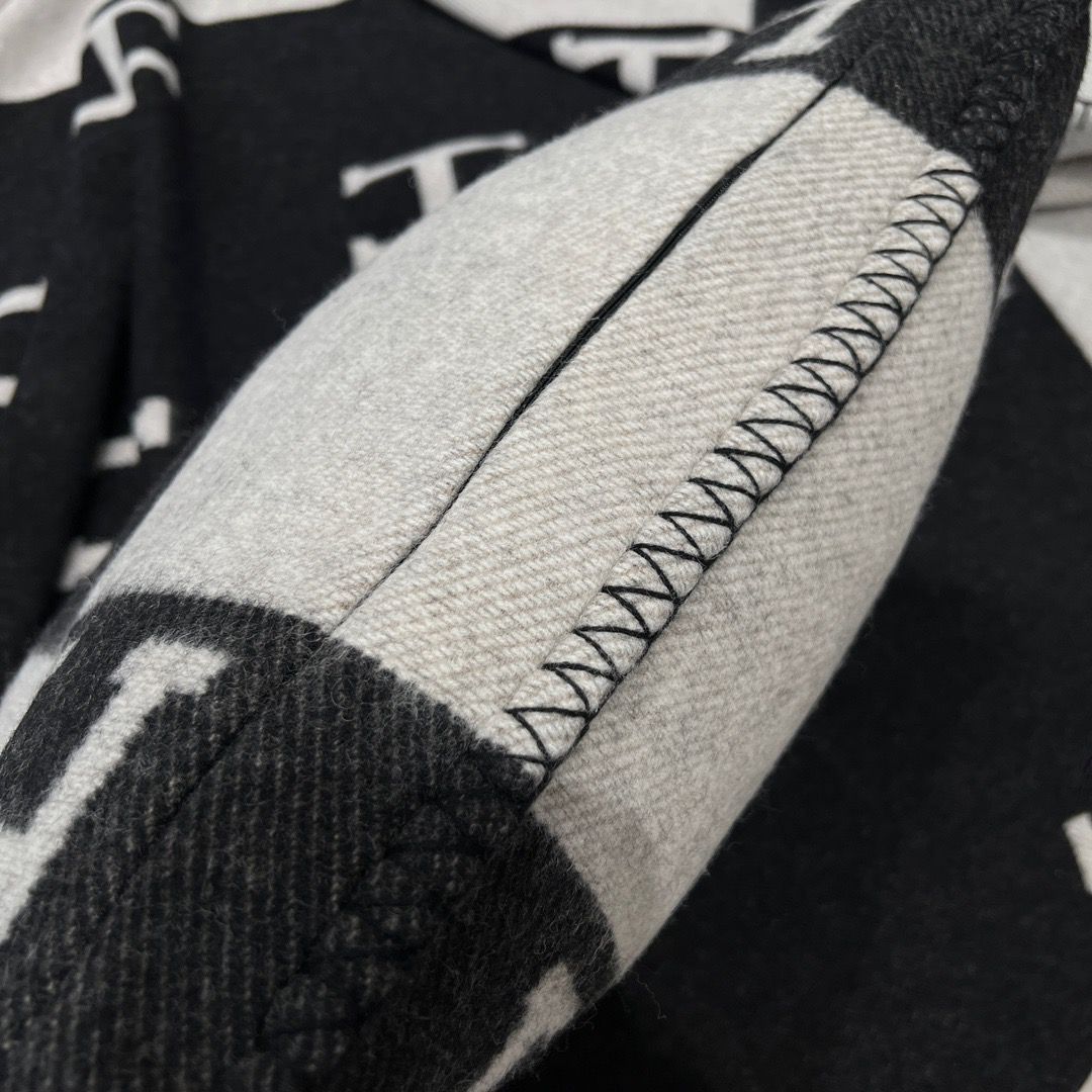 AVALON BLANKET