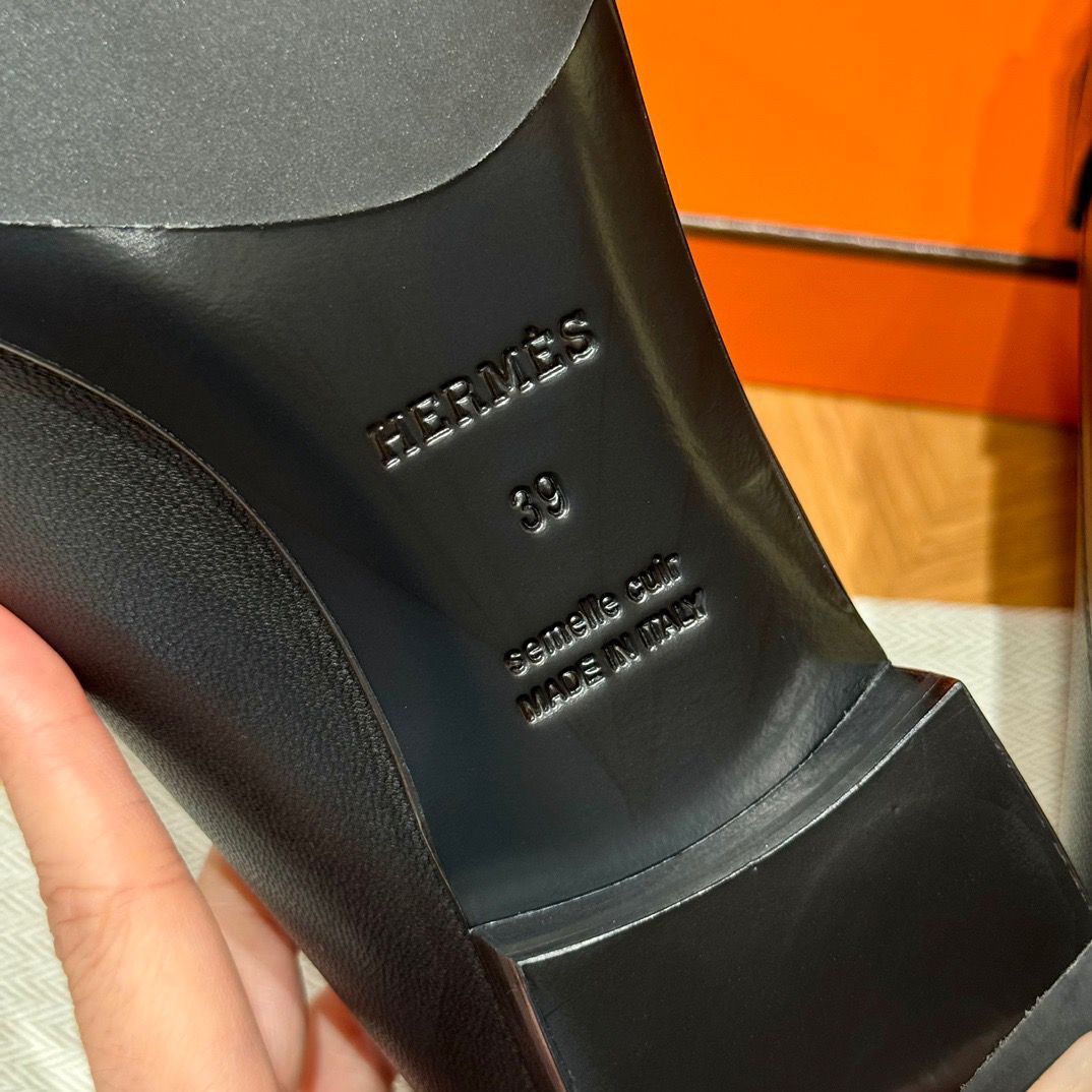 ROYAL LOAFER SILVER HARDWARE