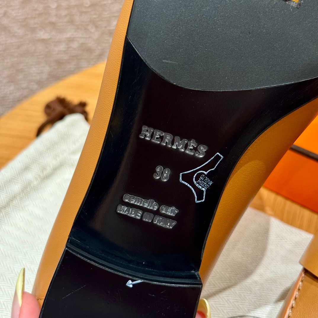 ROYAL LOAFER GOLD HARDWARE