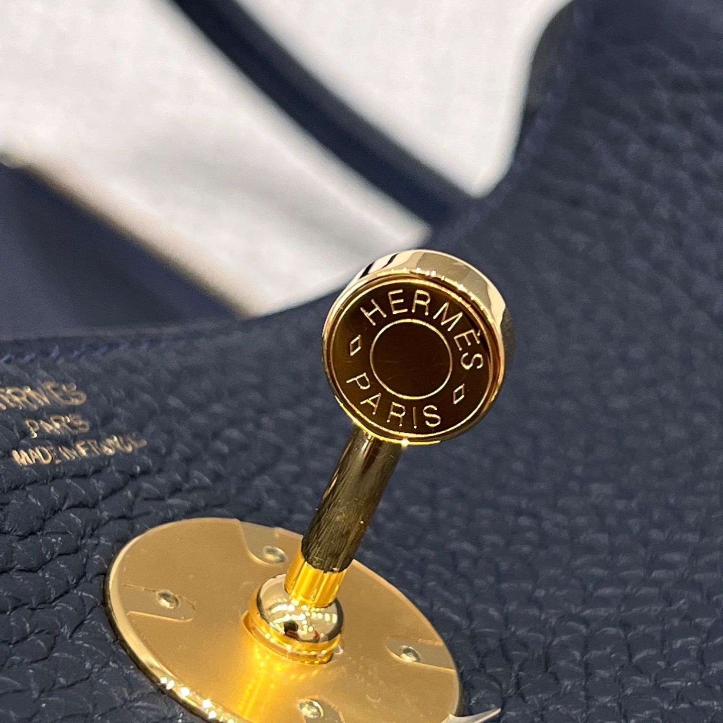 Lindy 26 Blue Nuit Gold Hardware