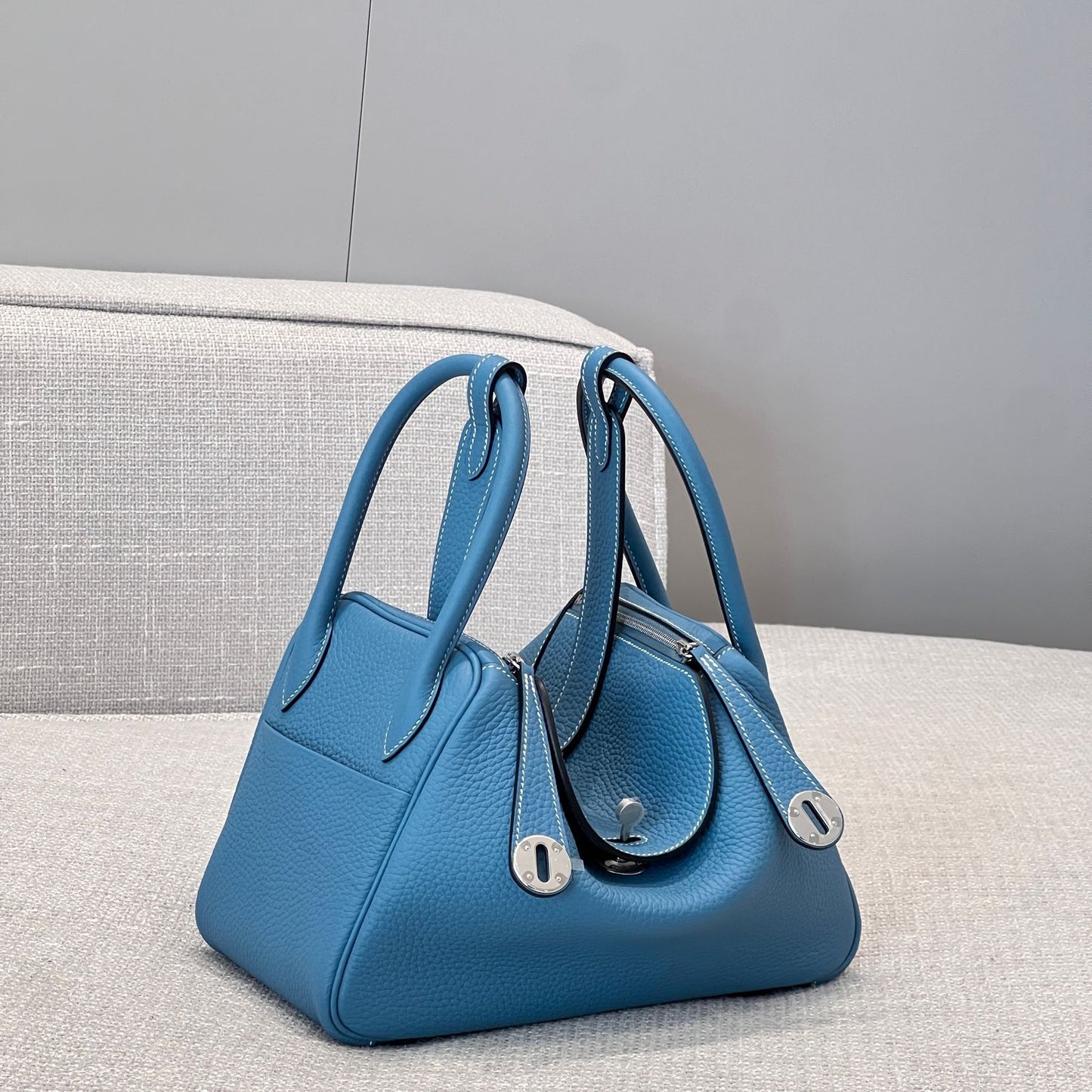 Lindy 26 Blue Jean Silver Hardware