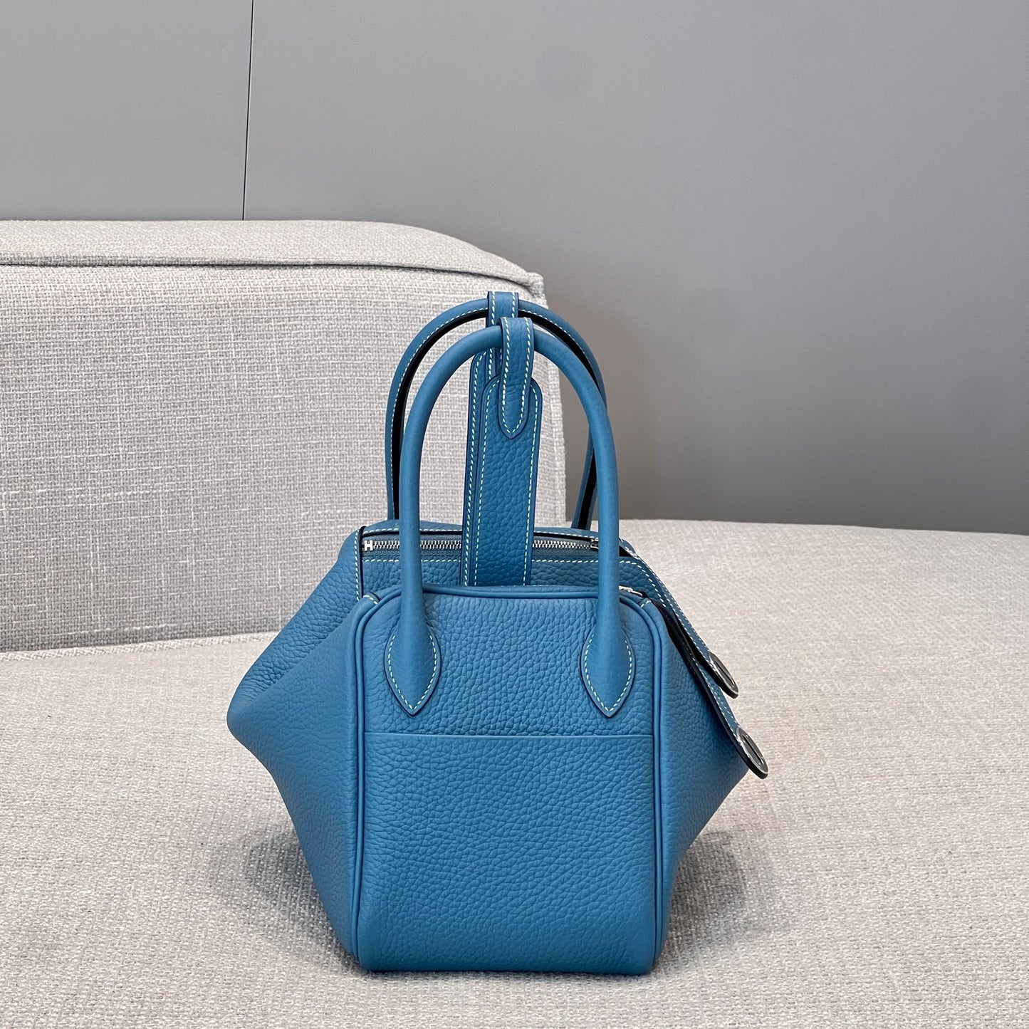 Lindy 26 Blue Jean Silver Hardware