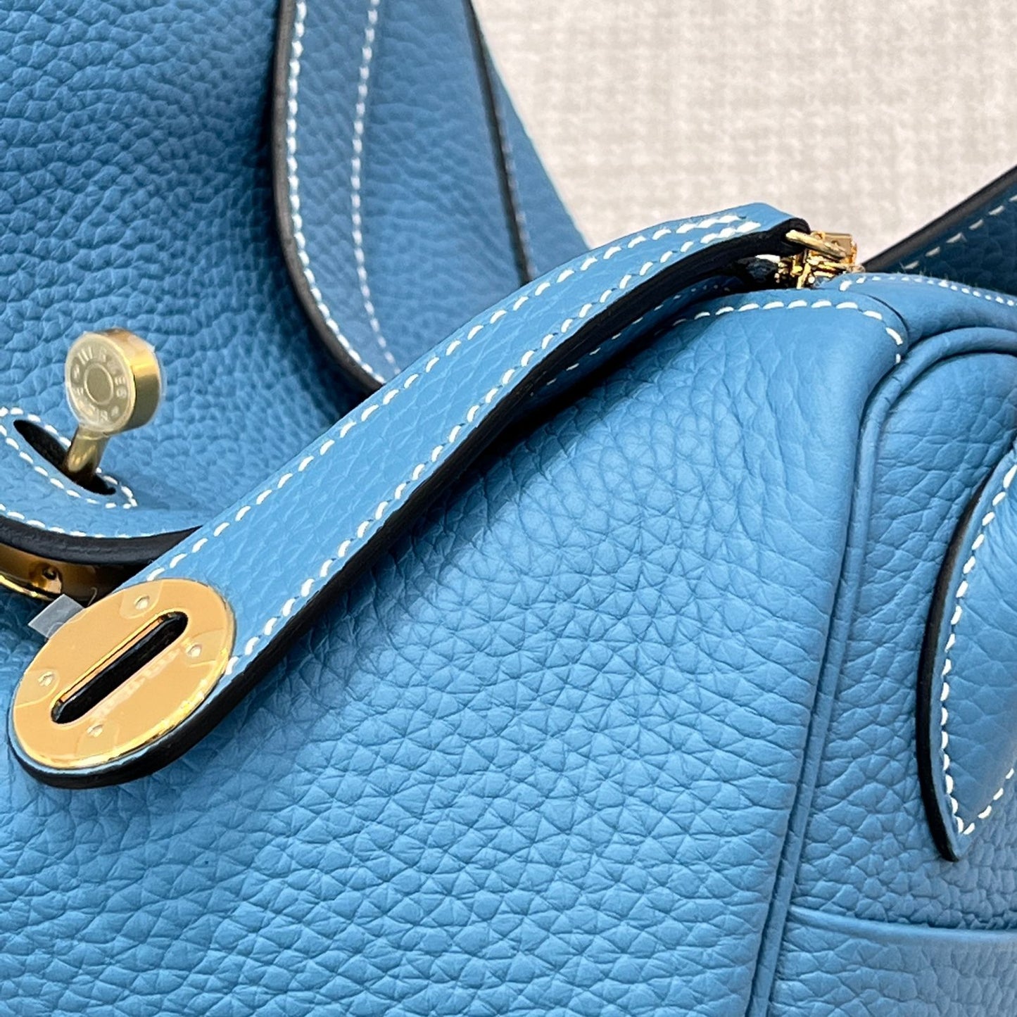 Lindy 26 Blue Jean Gold Hardware