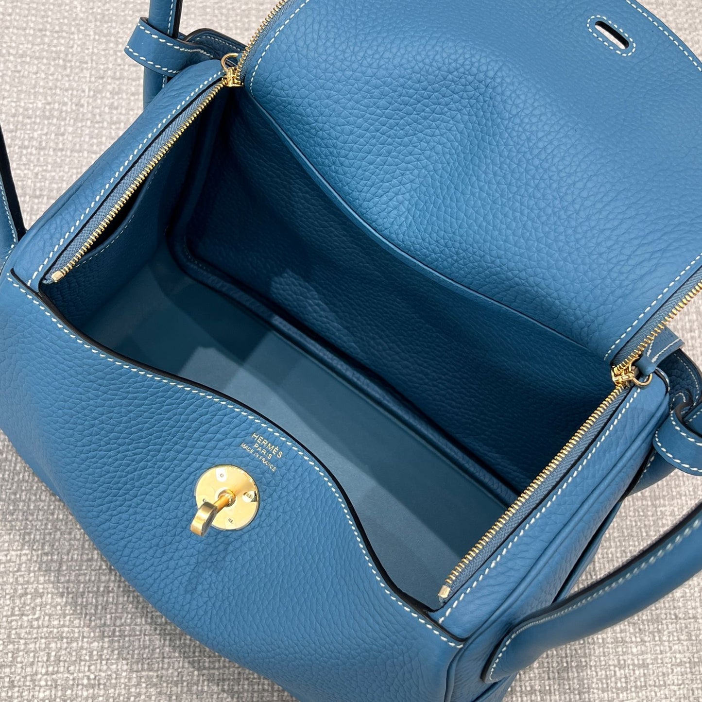 Lindy 26 Blue Jean Gold Hardware