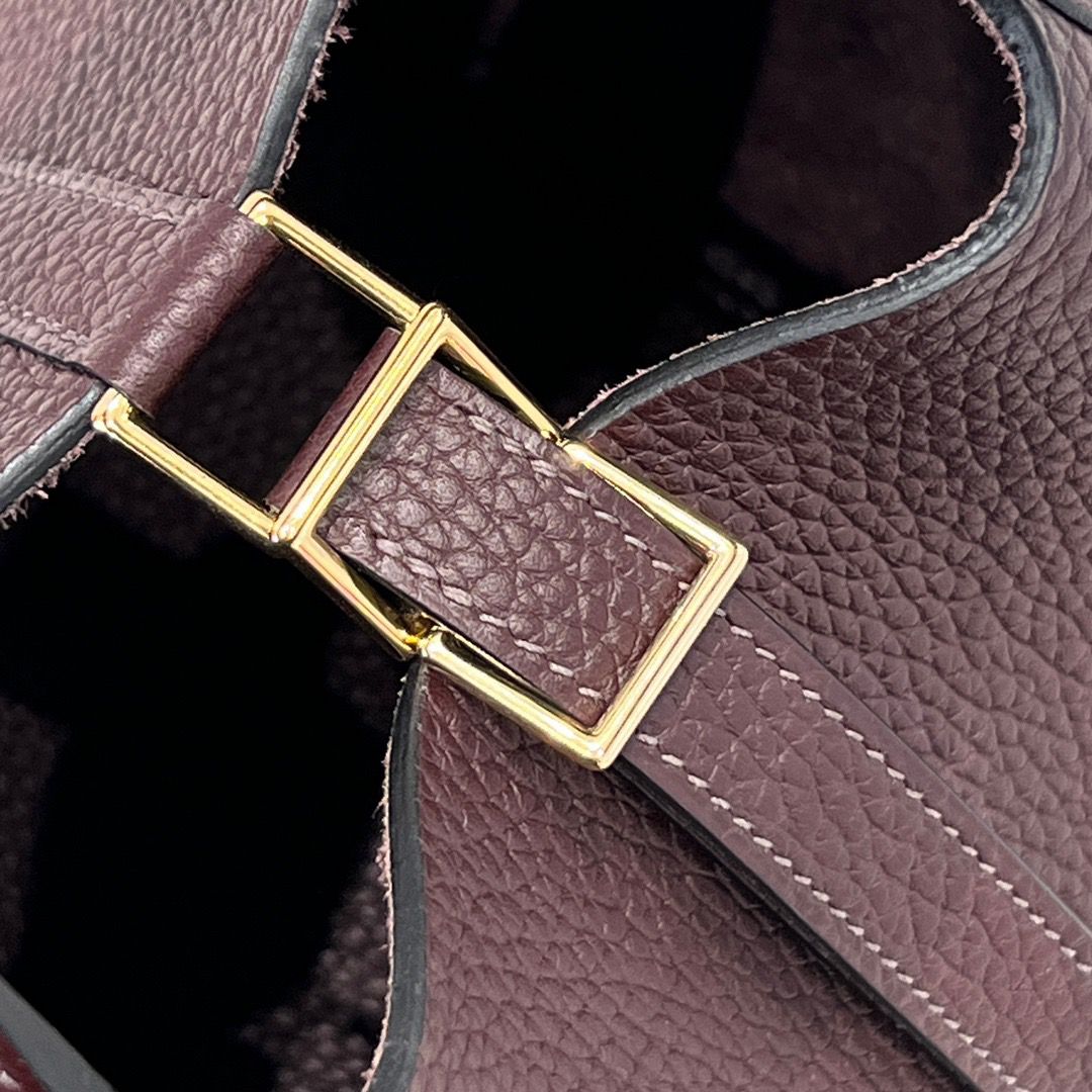 Picotin 18 Rouge Selliere Gold Hardware