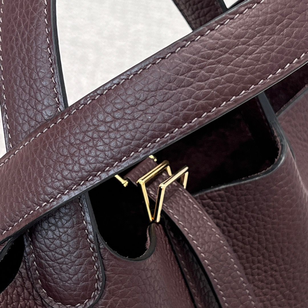 Picotin 18 Rouge Selliere Gold Hardware