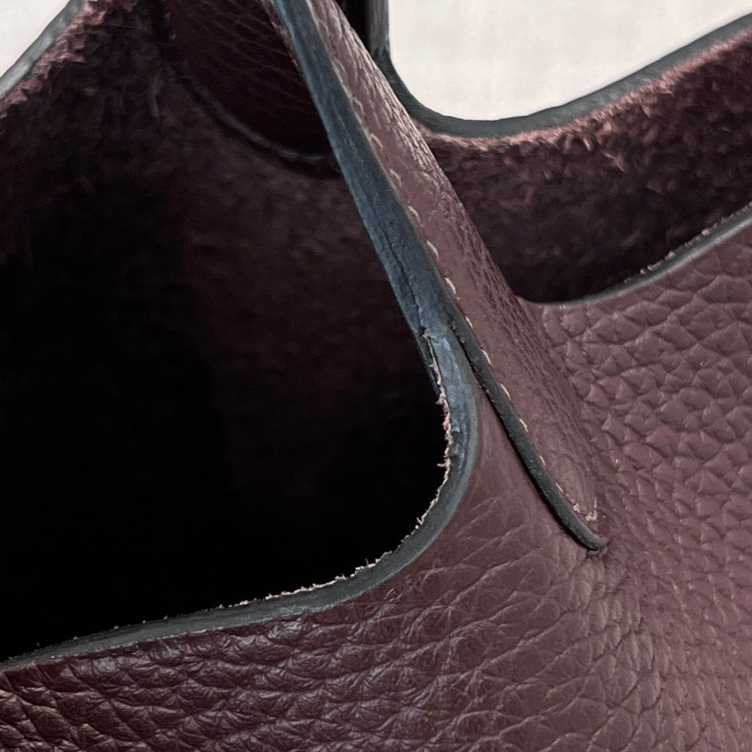 Picotin 18 Rouge Selliere Gold Hardware