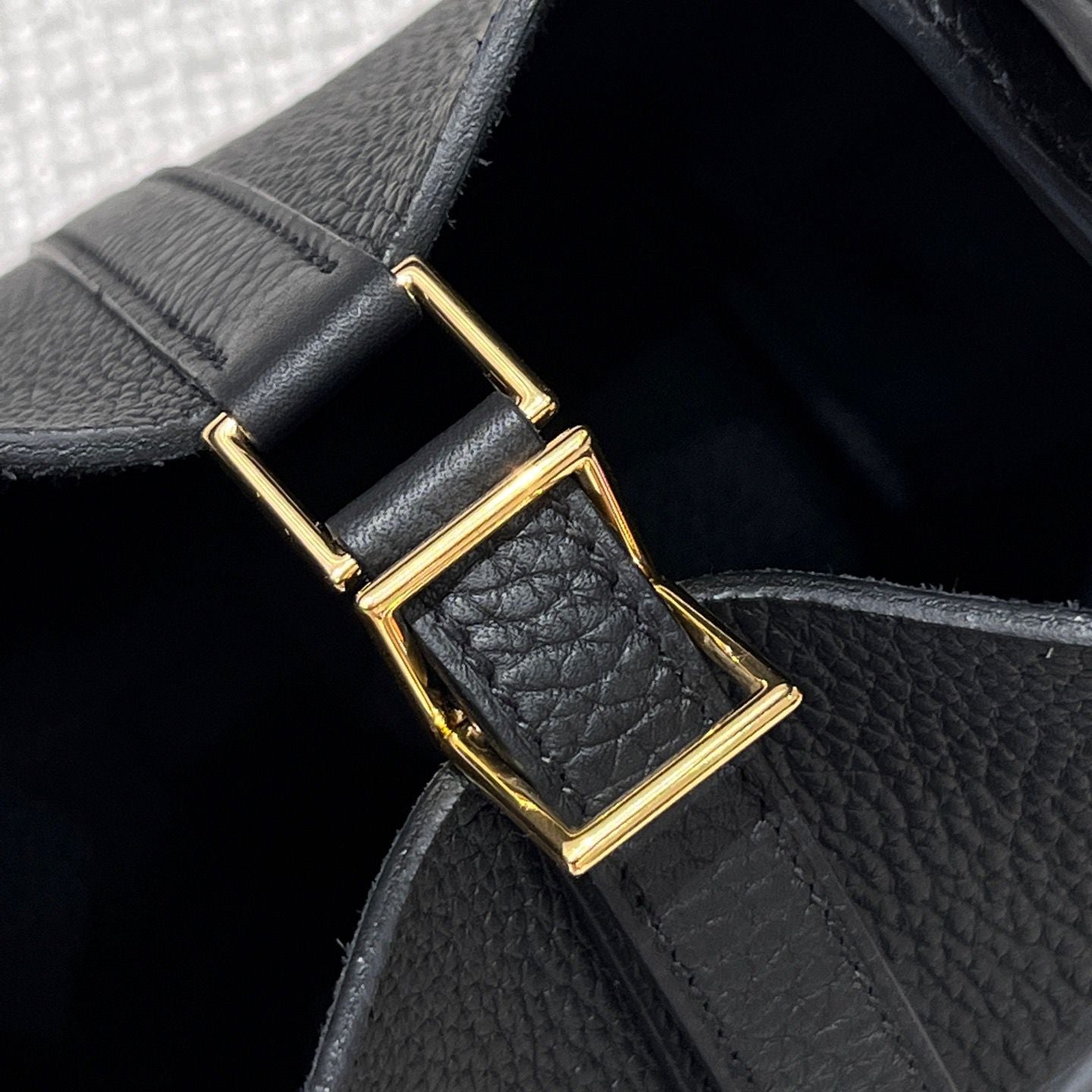 Picotin 18 Noir Black Gold Hardware