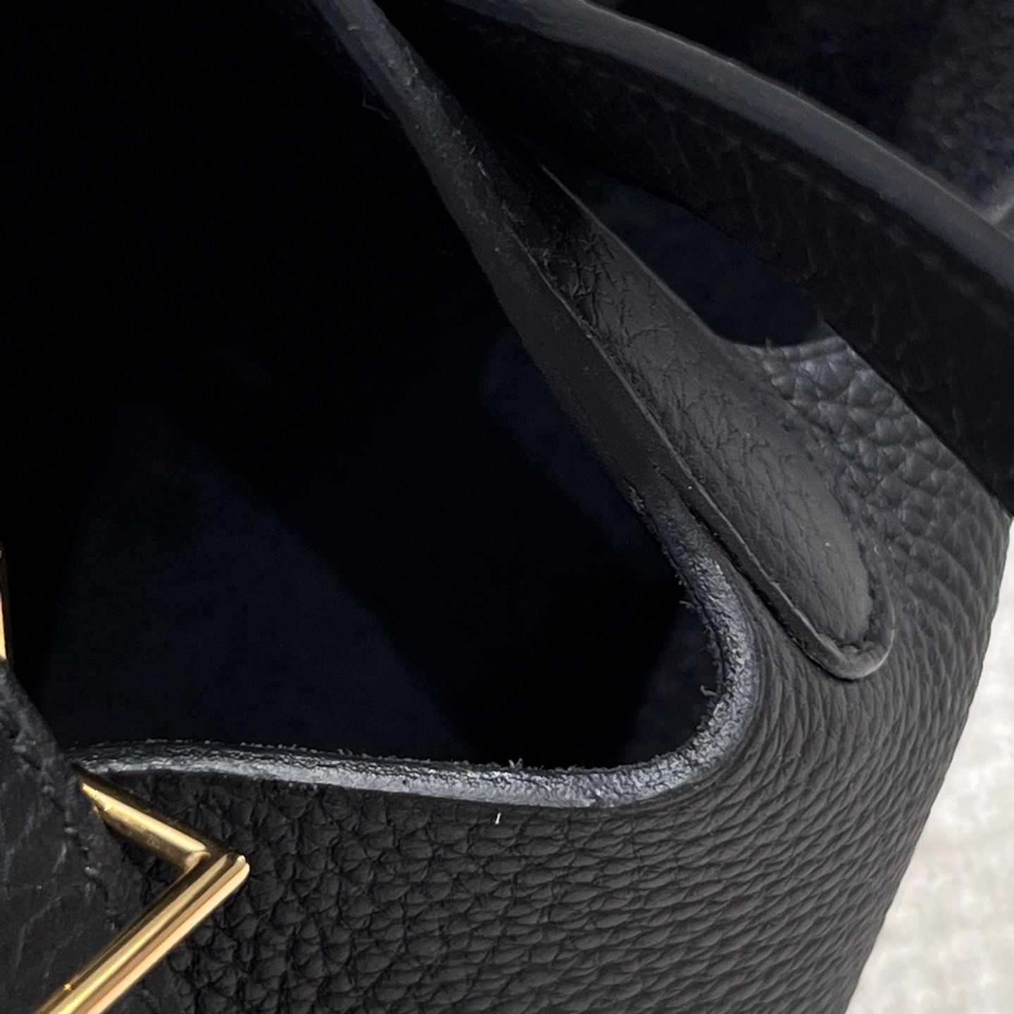 Picotin 18 Noir Black Gold Hardware