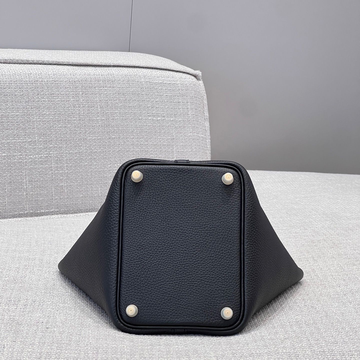 Picotin 18 Noir Black Gold Hardware