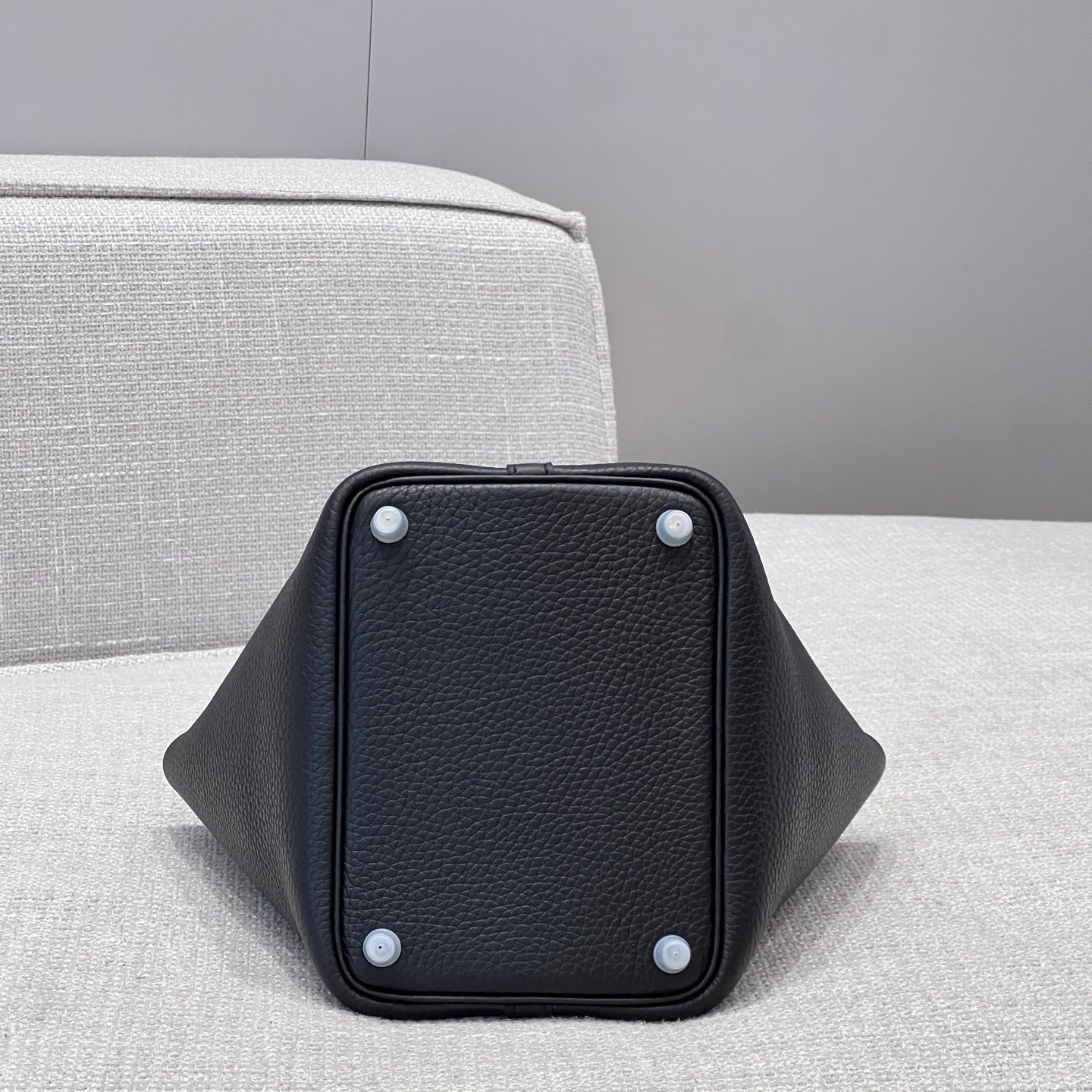 Picotin 18 Noir Black Silver Hardware