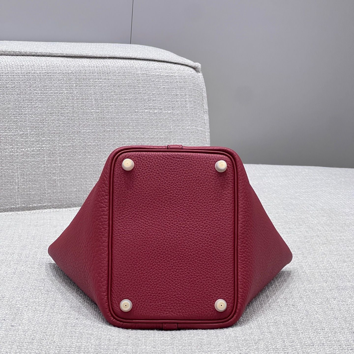 Picotin 18 Rouge Grenat Gold Hardware