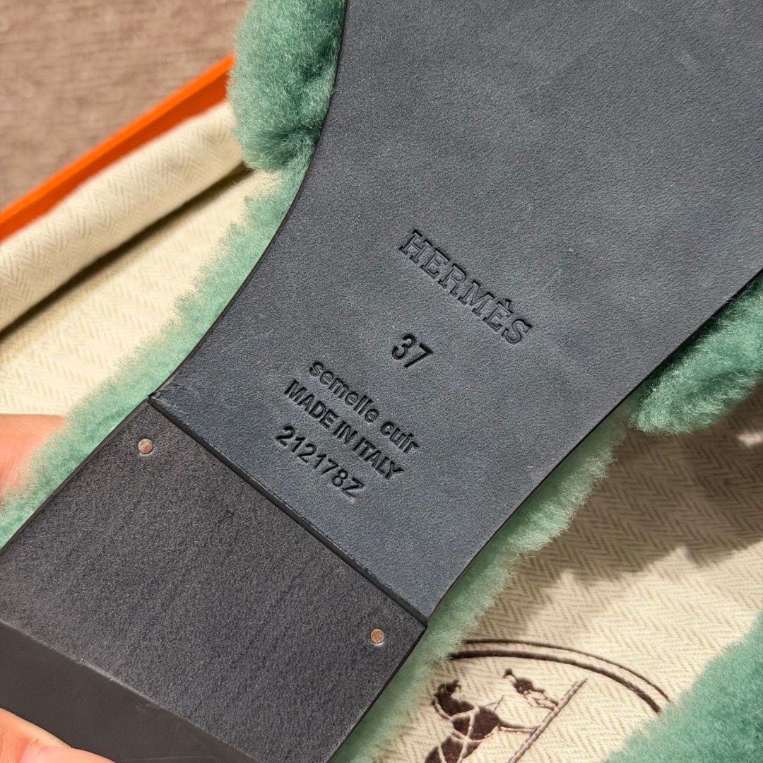 181 Oran WoolSkin
