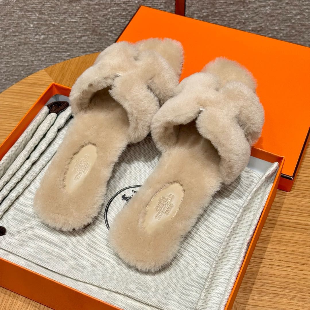 181 Oran WoolSkin