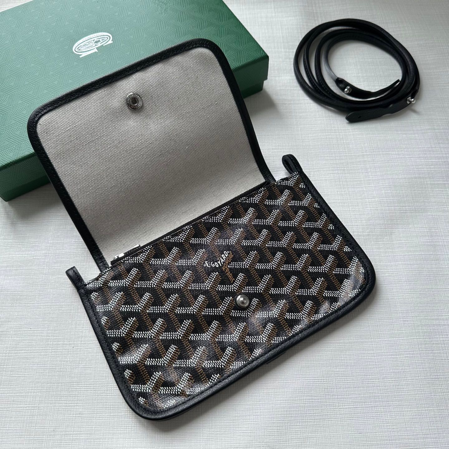 Plumet Pocket Wallet