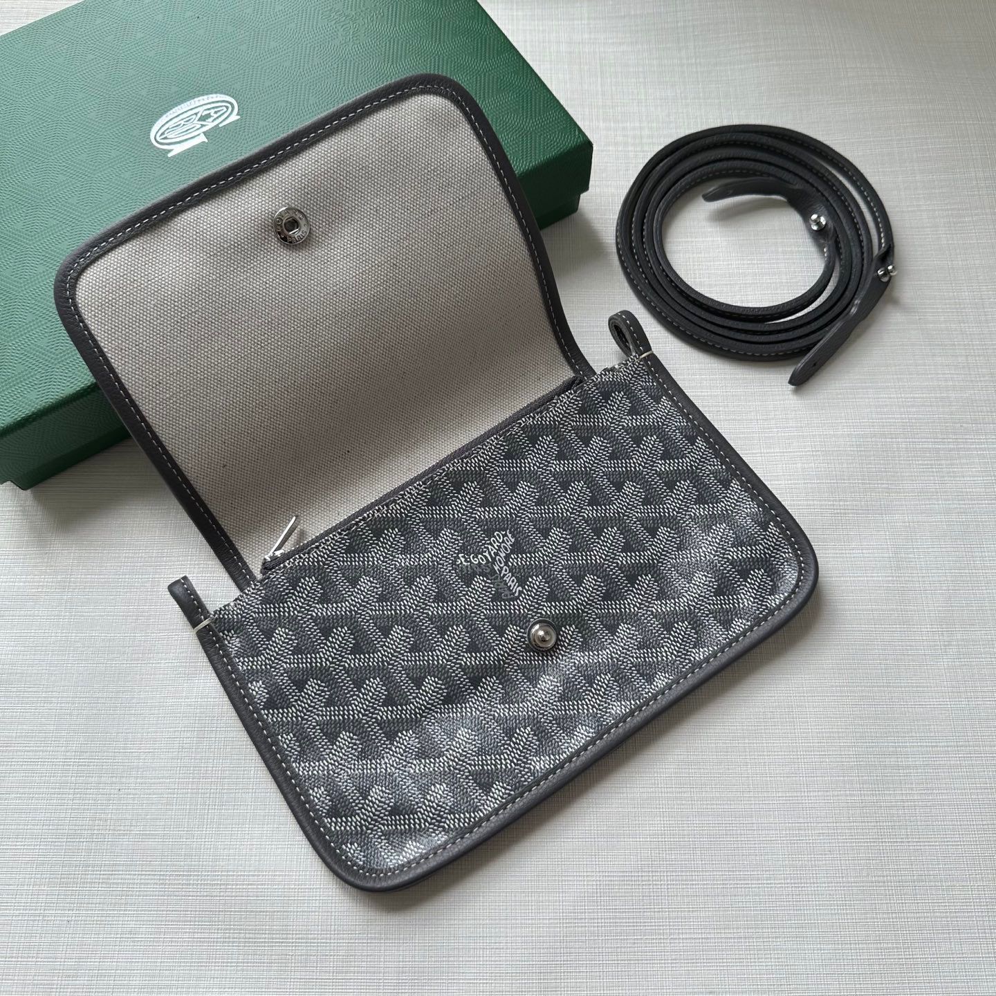 Plumet Pocket Wallet
