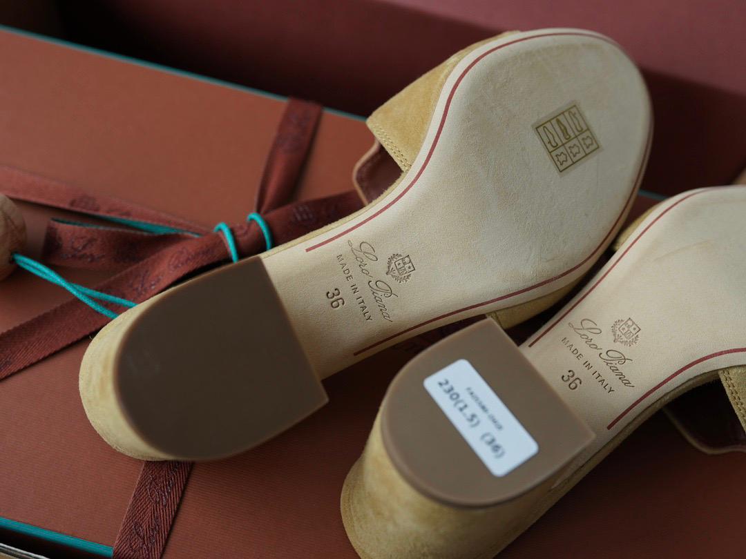 LORO SUMMER CHARMS SANDAL HEELED