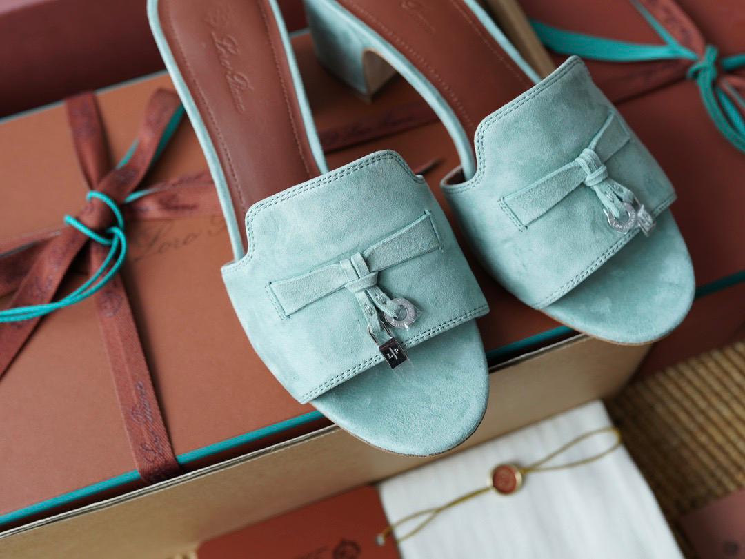 LORO SUMMER CHARMS SANDAL HEELED