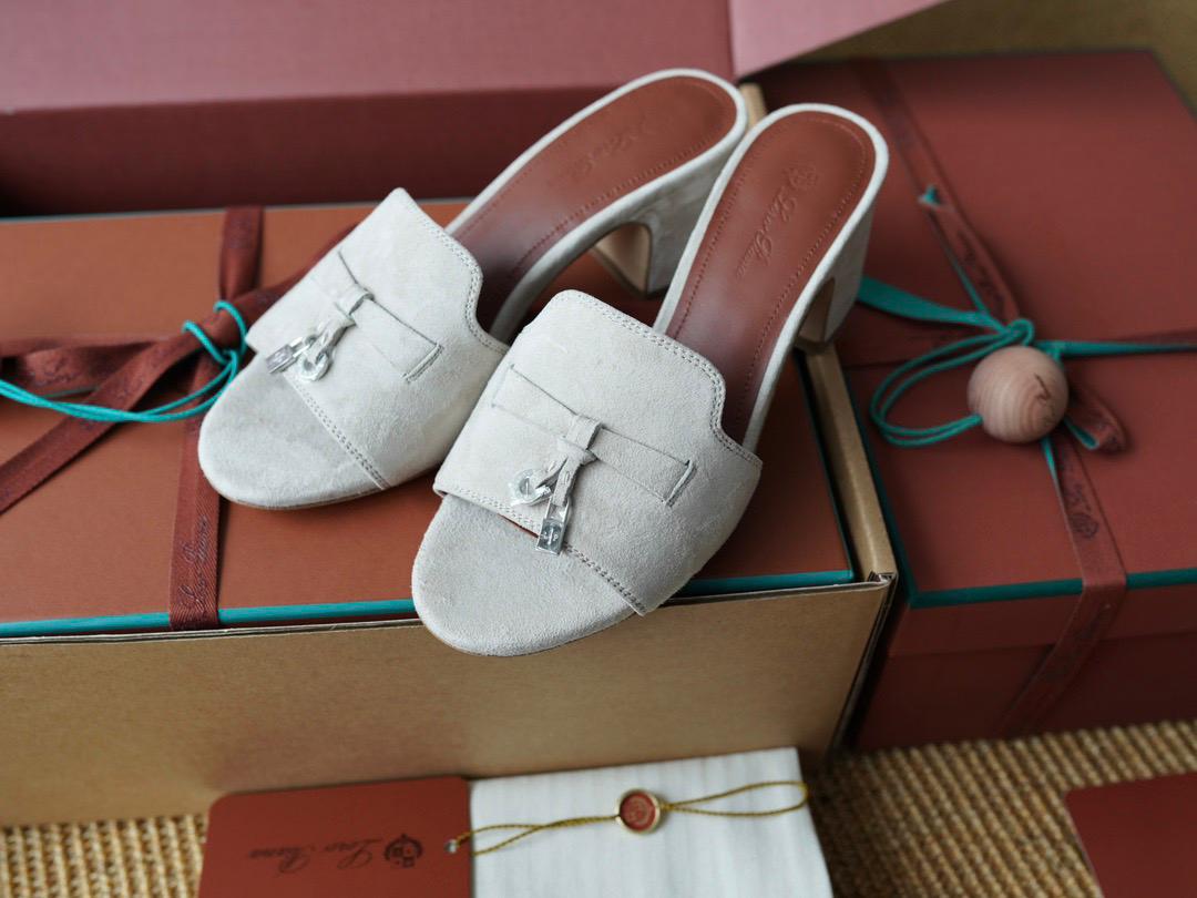LORO SUMMER CHARMS SANDAL HEELED