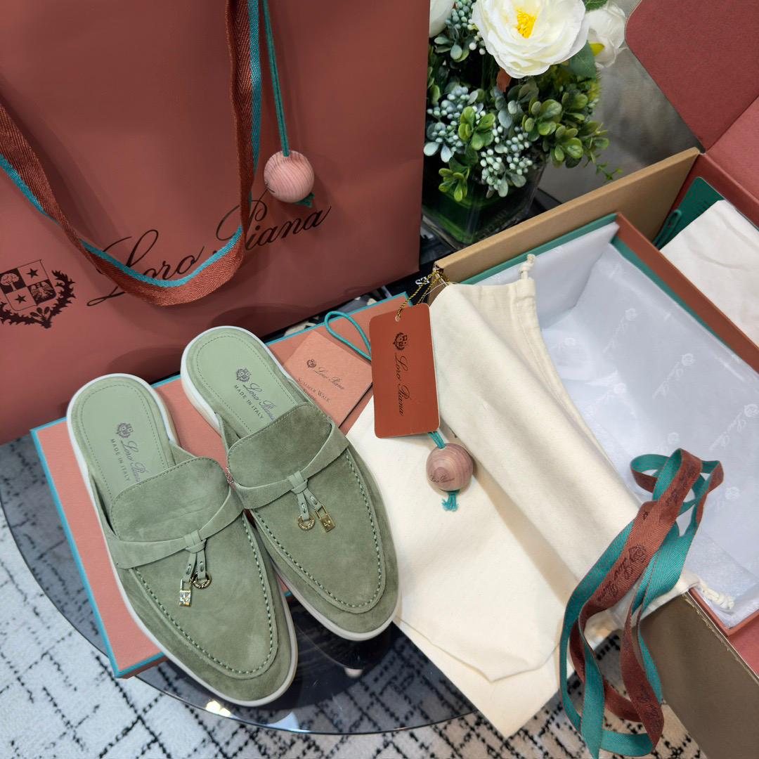 LORO SUMMER CHARM