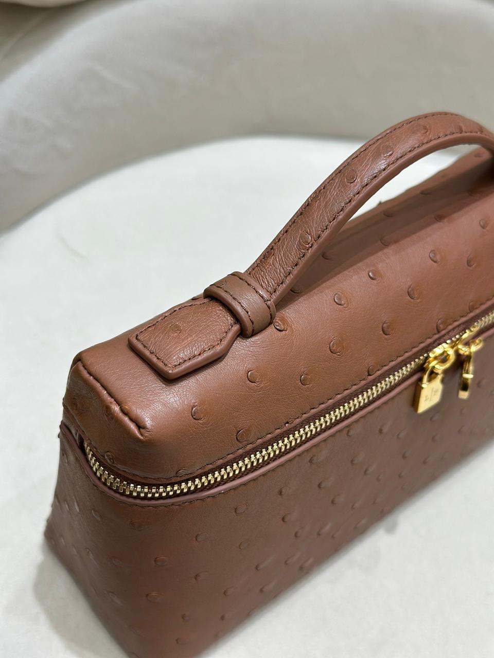 Loro L19 Ostrich Leather