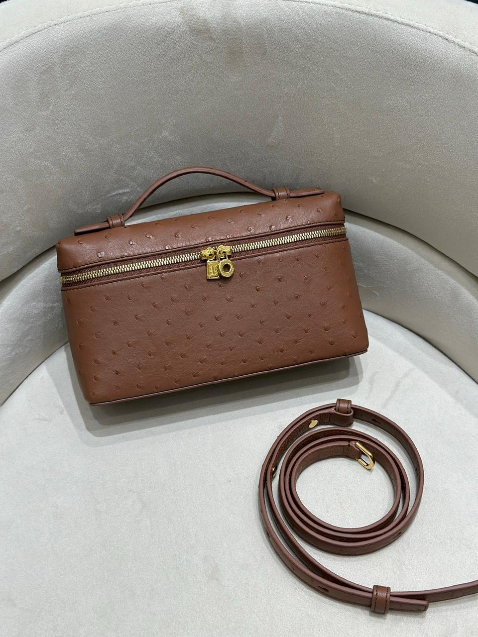 Loro L19 Ostrich Leather
