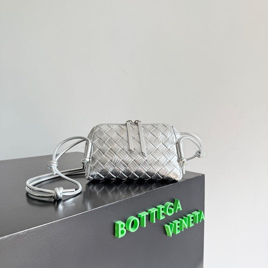 Concert Pouch Intrecciato Leather