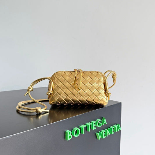 Concert Pouch Intrecciato Leather