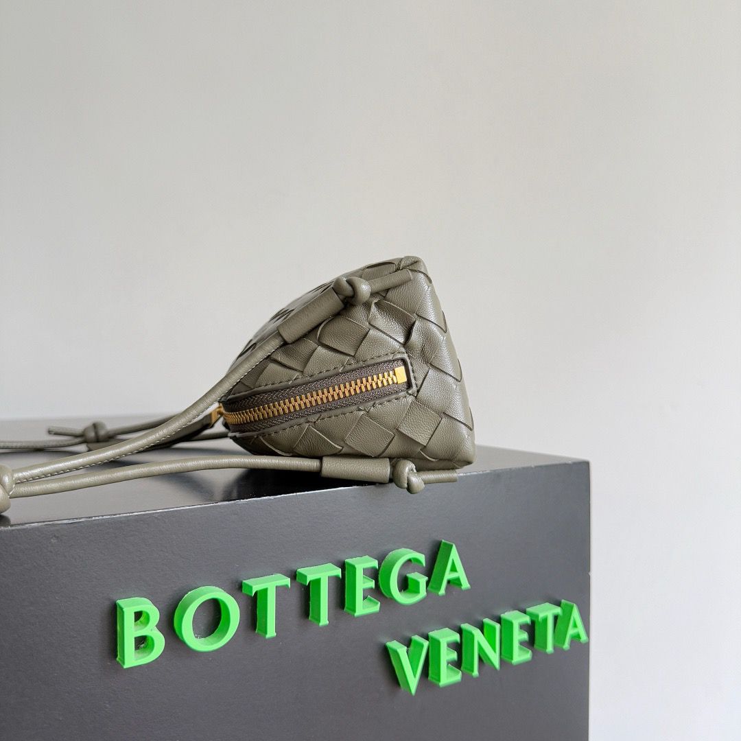 Concert Pouch Intrecciato Leather