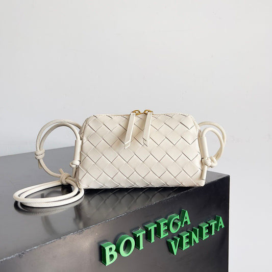 Concert Pouch Intrecciato Leather