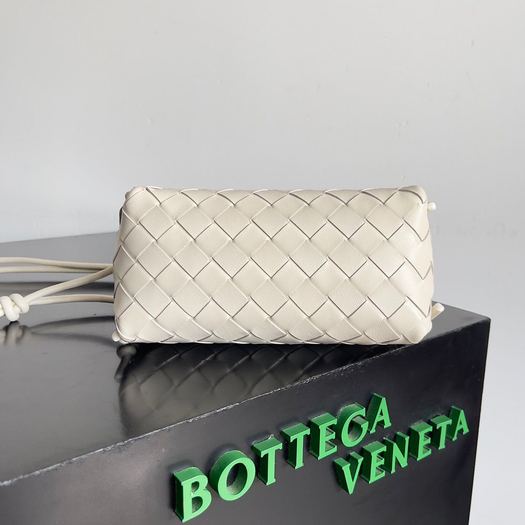 Concert Pouch Intrecciato Leather