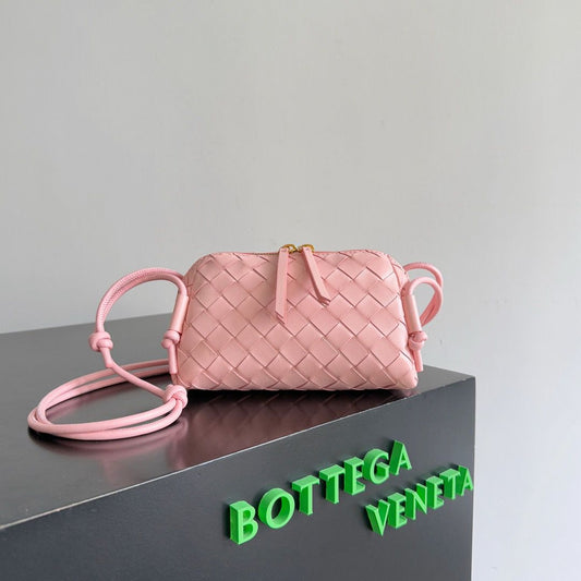 Concert Pouch Intrecciato Leather