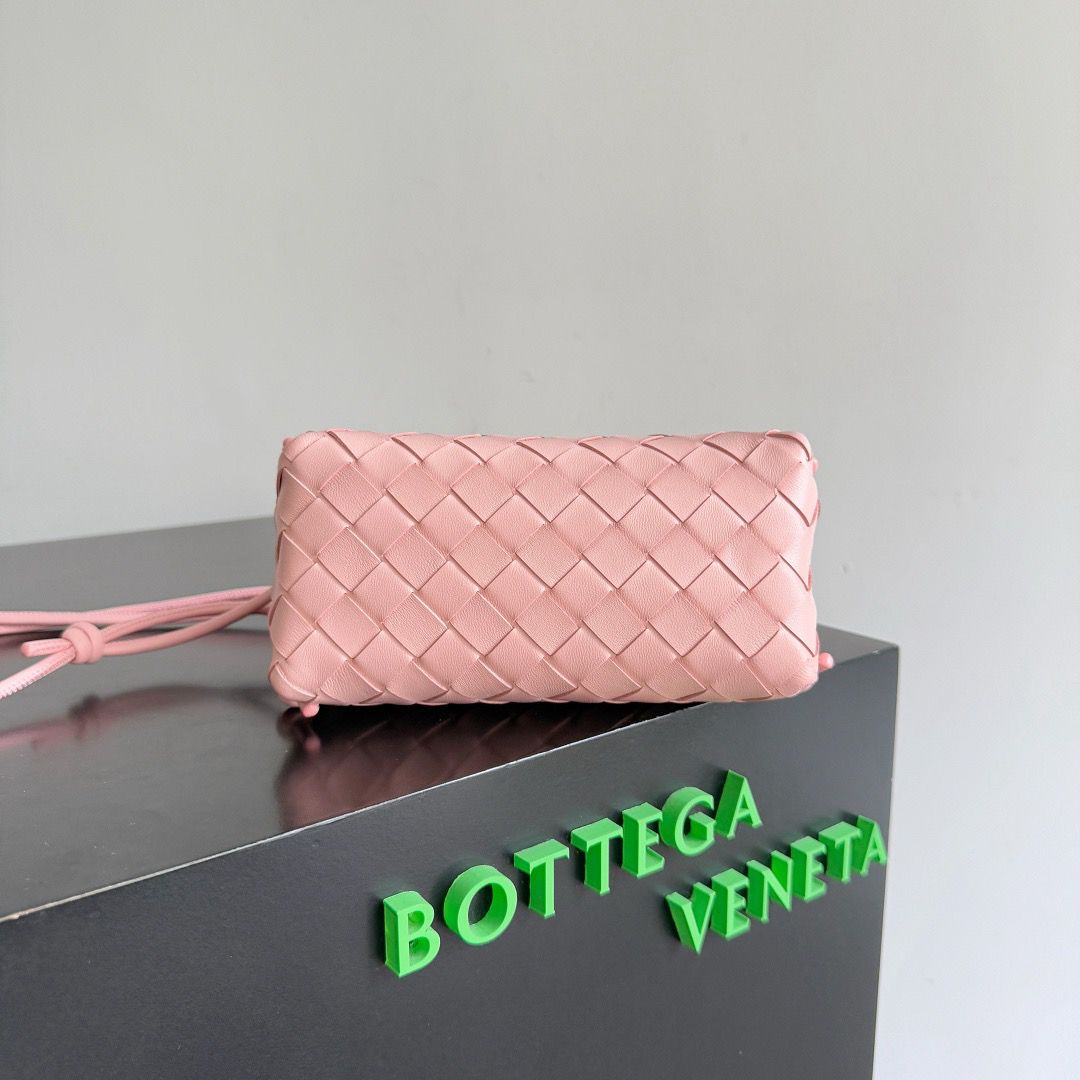 Concert Pouch Intrecciato Leather