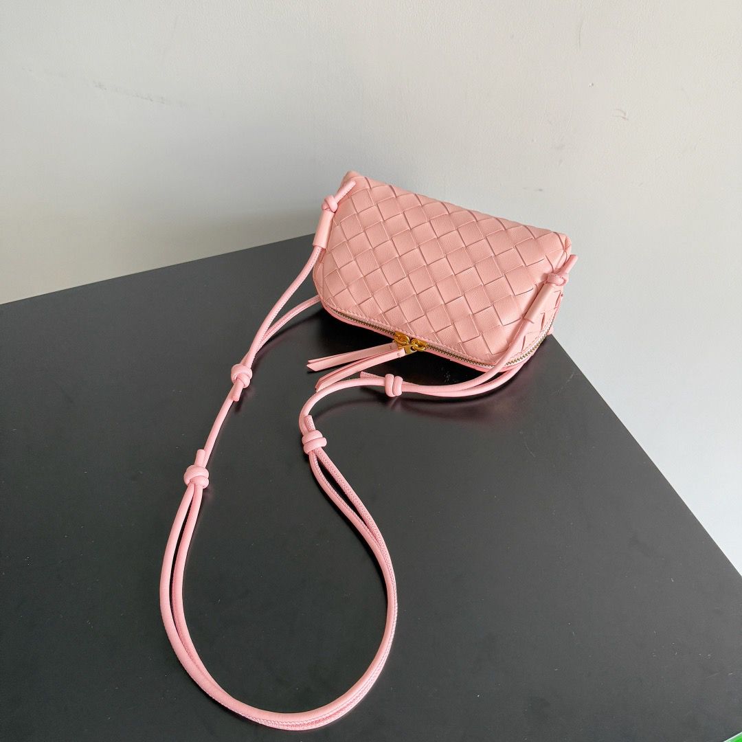 Concert Pouch Intrecciato Leather