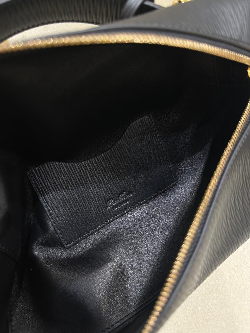 Lambskin or calfskin LP extra L23 black with gold