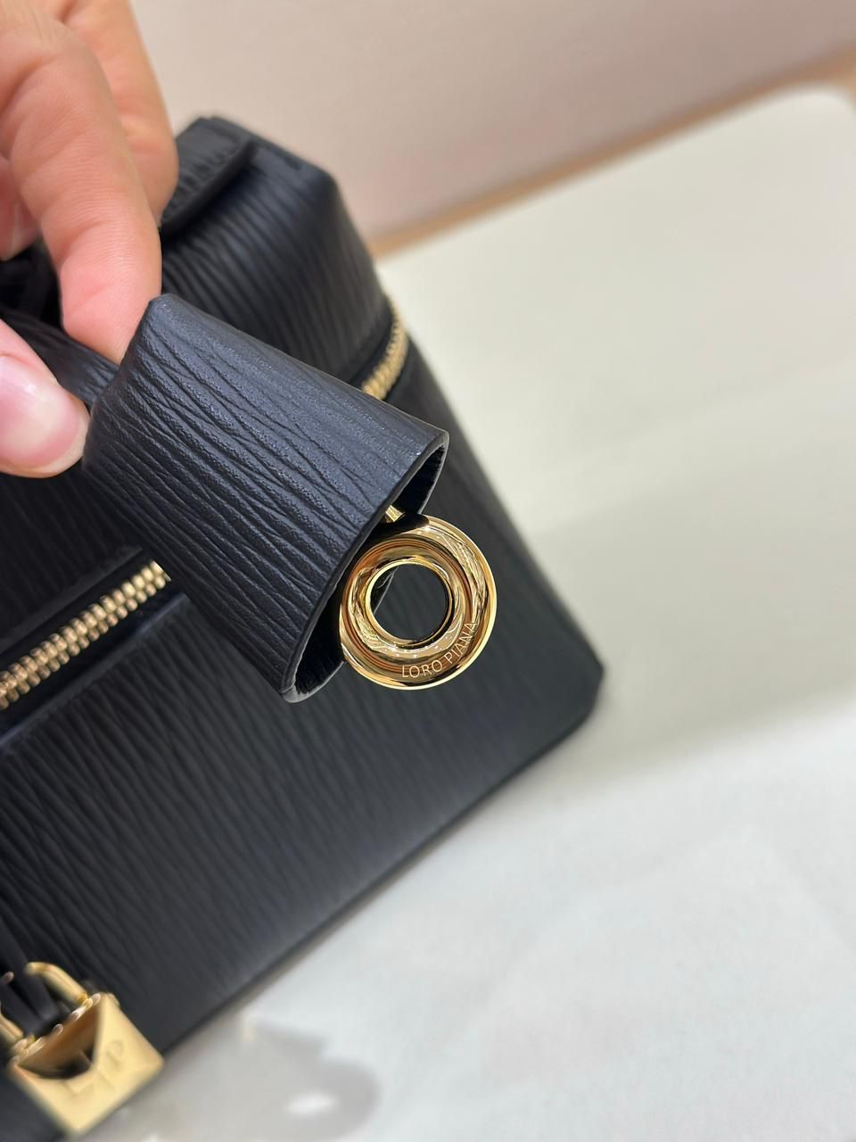 Lambskin or calfskin LP extra L23 black with gold