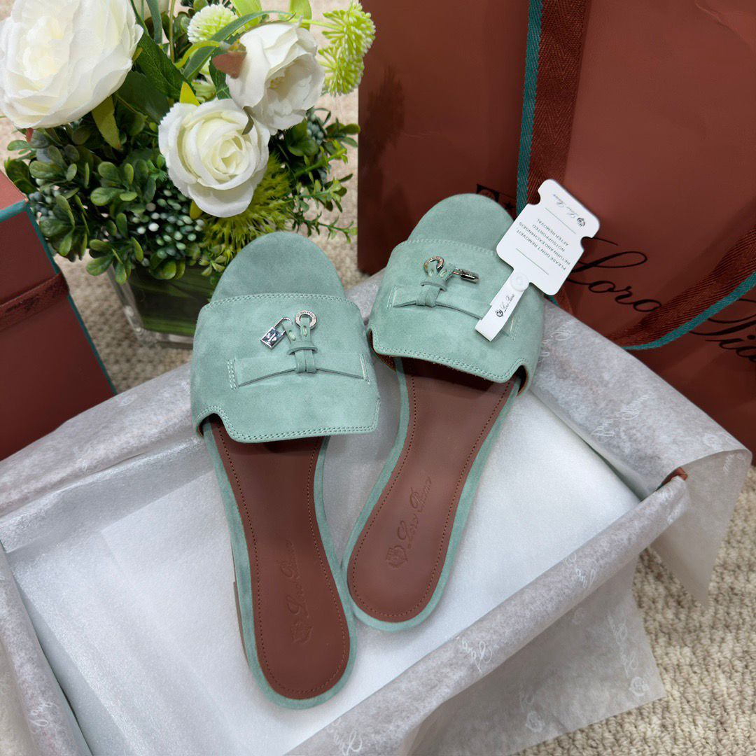 LORO P SUMMER CHARM SLIPPER