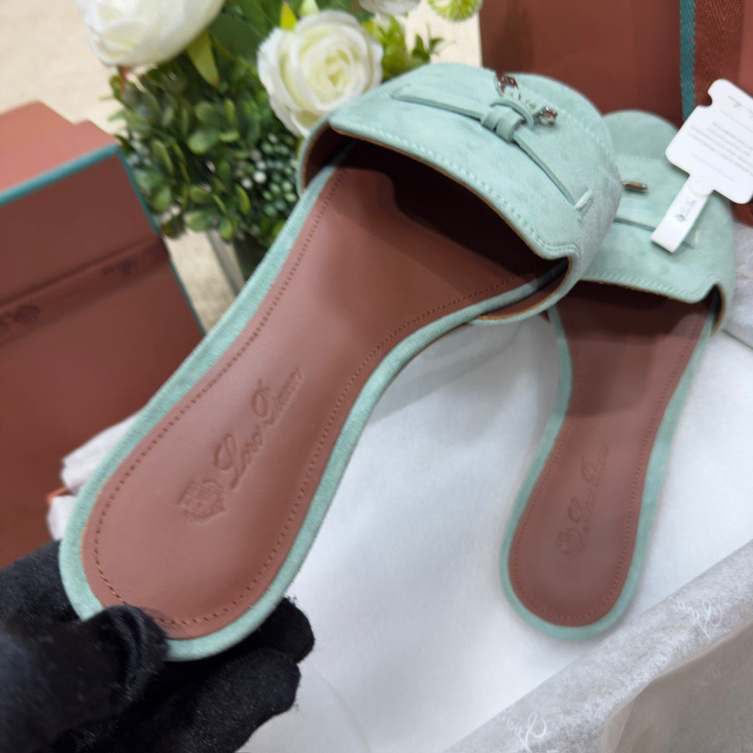 LORO P SUMMER CHARM SLIPPER