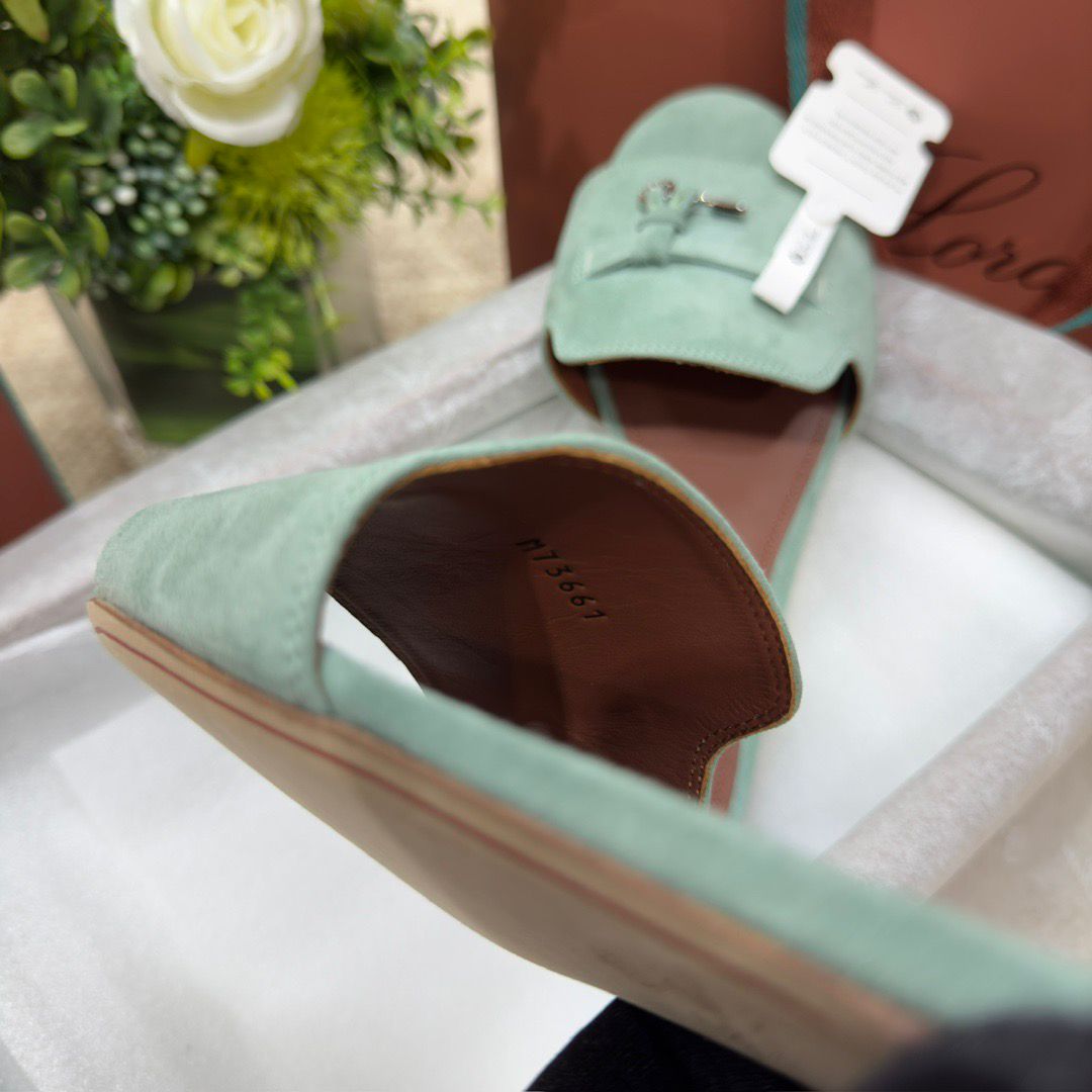 LORO P SUMMER CHARM SLIPPER