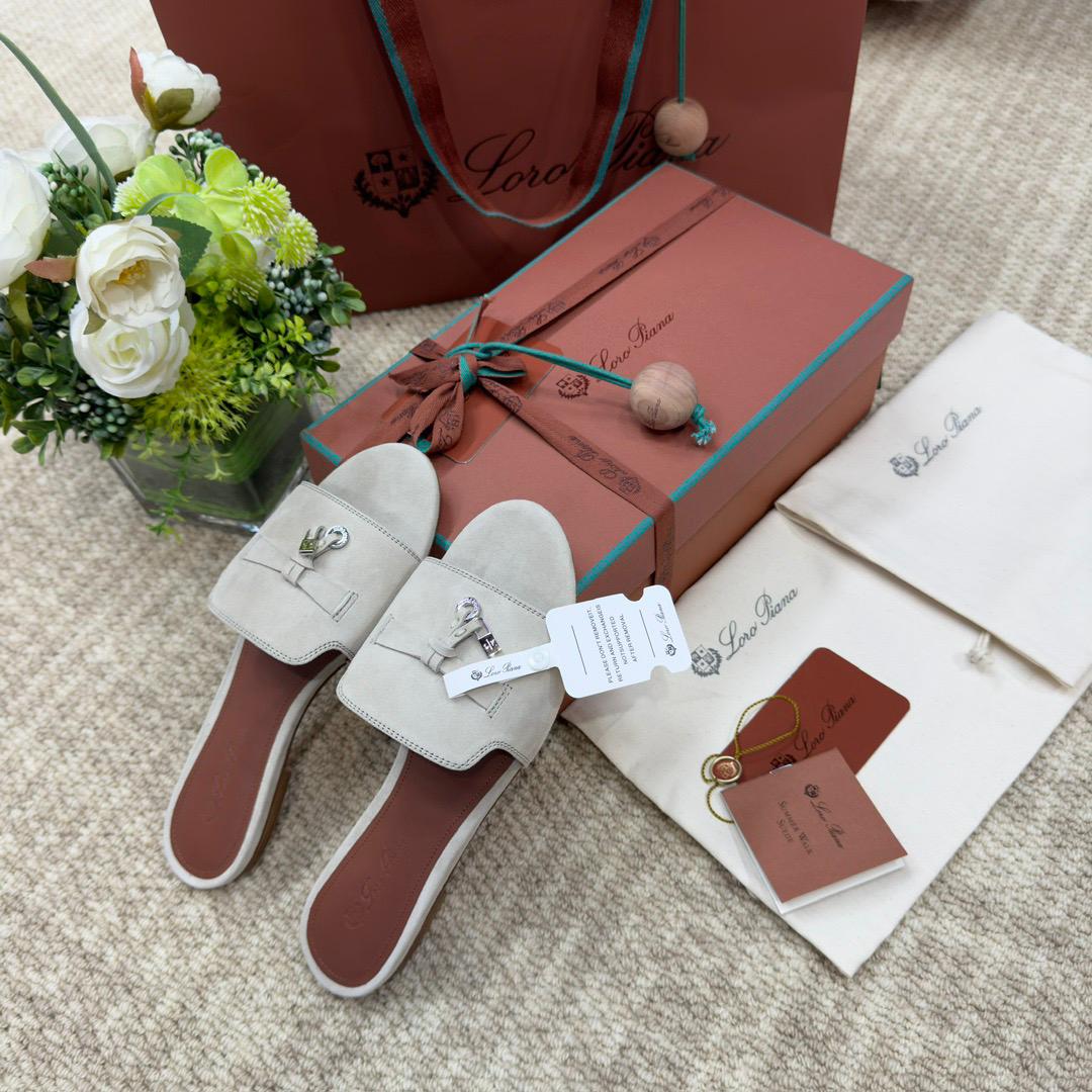 LORO P SUMMER CHARM SLIPPER