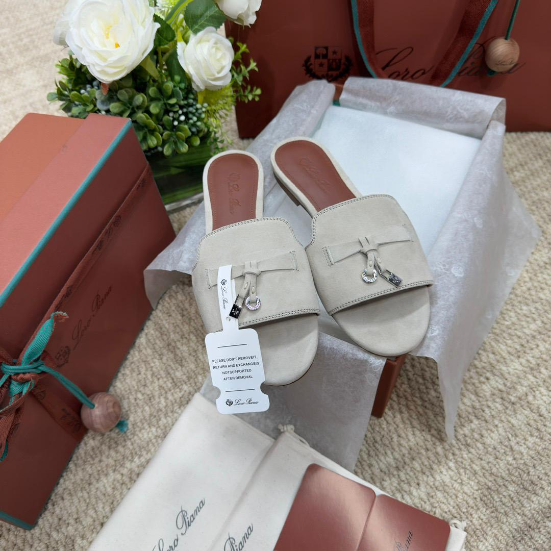 LORO P SUMMER CHARM SLIPPER