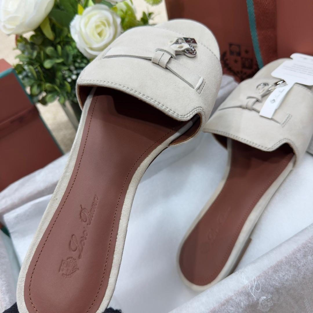 LORO P SUMMER CHARM SLIPPER