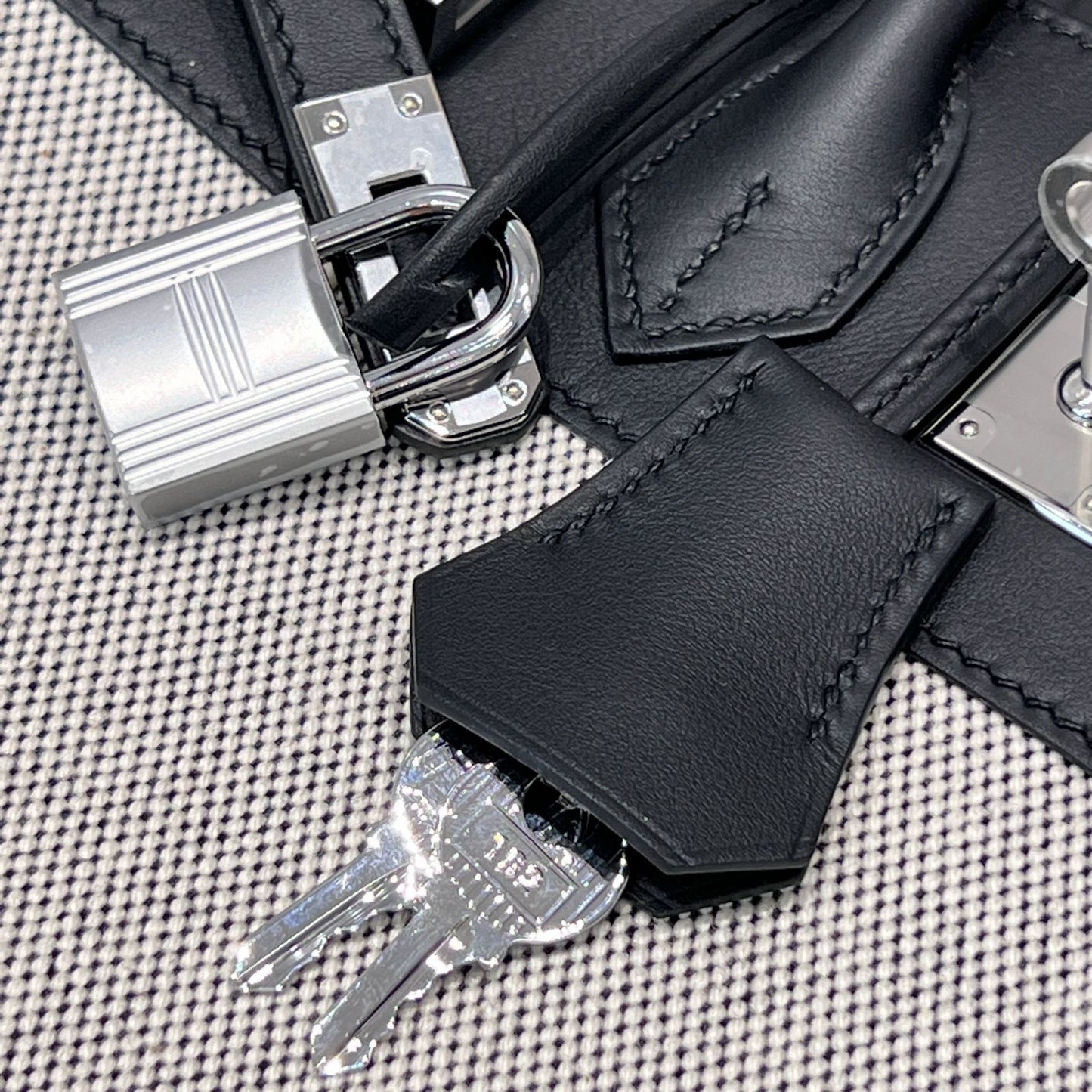 BK 25 Noir Color
